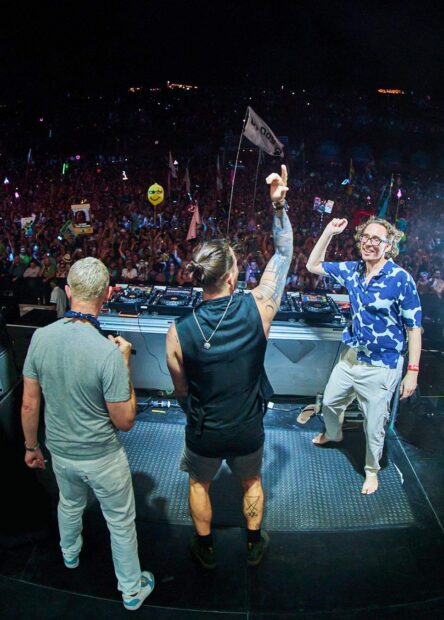 Above and Beyond performing with Seven Lions